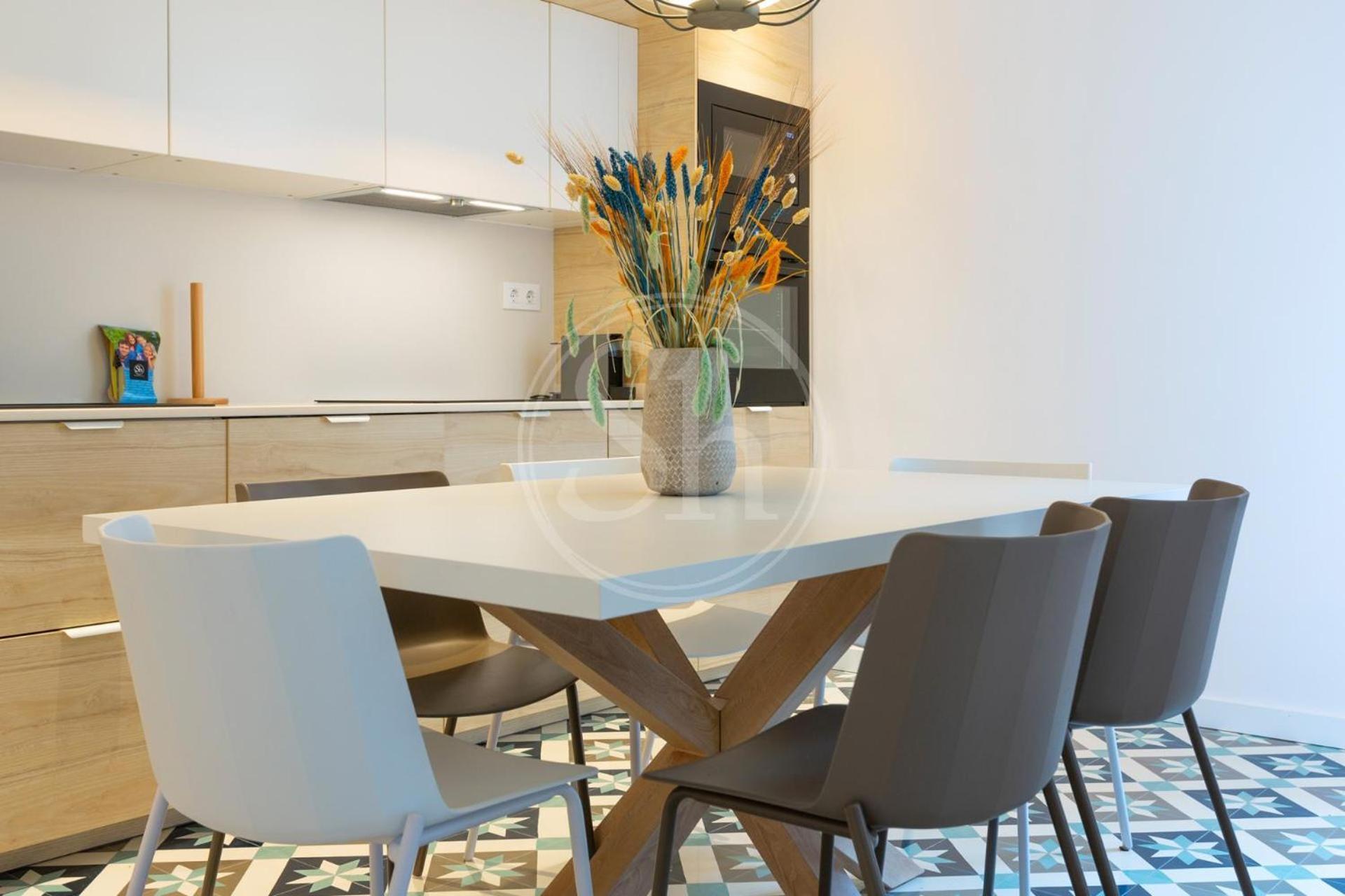 Moderno Familiar En Eixample Apartment